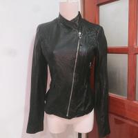 ราคา [Si] เสื้อแจ็คเก็ตหนังแท้ 100% สไตล์ไบค์เกอร์ made in Italy (41508817931)