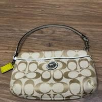 ราคา กระเป๋าคล้องแขน ของแท้ Coach (1395942350)