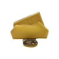 ราคา Fendi 8Bp129 กระเป๋าสะพาย Abve พร้อมกล่องหนังสีเหลือง Plain ส่งตรงจากญี่ปุ่นมือสอง (41815712122)