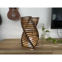 ราคา โคมไฟไม้สักเก่า ตั้งโต๊ะ (20231827986)