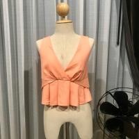 ราคา เสื้อครอป Misty Mynx ‍♀️มือ2 สภาพนางฟ้า‍♀️ เสื้อเอวลอย ส่งฟรี ลทบ. (7814084952)