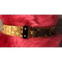 ราคา กำไลข้อมือ LV งานจิวเวอรี่นำเข้า สีทอง+หนัง หลุยส์ข้อ 18-20 japanมือสอง (18776192734)