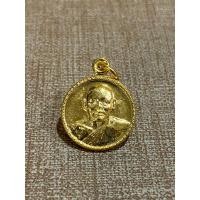 ราคา เหรียญหลวงพ่อแพ วัดพิกุลทอง สิงห์บุรี ปี 2529 กะไหล่ทอง (18571946759)
