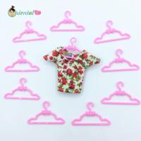 ราคา พร้อมส่งไม้แขวนเสื้อบาร์บี้ สีชมพูอ่อน ลายโบว์ แพ็ค10 ชิ้น เหมาะกับเสื้อผ้า บาร์บี้ Barbie บลายธ์ Blythe Bjd (6438090550)