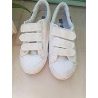 ราคา รองเท้าผ้าใบสีขาว มือสอง (4141578215)