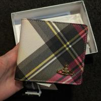 ราคา (kept unused) กระเป๋าตังค์ผู้ชาย Vivienne Westwood อปก.ครบ (42257190287)
