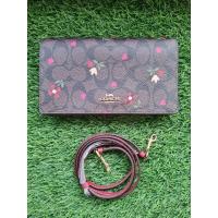 ราคา กระเป๋า WOC COACH ลาย C รุ่น Valentine สีน้ำตาล/เลือดหมู แท้ 100% (16197617477)