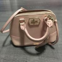 ราคา Lyn isabella mini แท้ สีชมพู (used) (94601785)