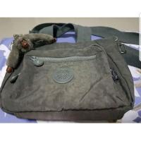 ราคา (มือสอง)กระเป๋าถือ สะพายข้าง KipLing สีเทา #ฟรีกระเป๋าถือ KipLing ใบยาว ซิป3ช่อง (10945737798)