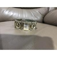 ราคา นาฬิกา Guess สายสีทอง (10727972958)