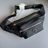 ราคา [พร้อมส่ง] ของแท้100% Tory Burch Nylon Belt Bag #82508 สีดำ นำเข้าจาก (25410452193)