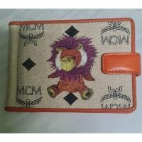 ราคา กระเป๋าเงินใส่บัตร ใส่เงิน MCM งานแท้ 100% มือสอง รุ่น limited (16226218889)