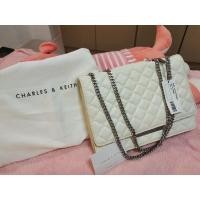ราคา Maysa กระเป๋ามือสอง charles&keith ของแท้ (สภาพ85%) (17971286471)