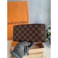 ราคา Louis Vuitton Zippy WalleLouis Vuitton Zippy Walle (28634537189)