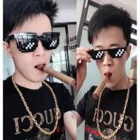 ราคา 3 ชิ้น/เซ็ต Thug Life แว่นตากันแดด Pixelated โมเสคแว่นตา Party ซิการ์ปลอมคอสเพลย์ Props ตลกสร้อยคอทองเครื่องแต่งกาย (42656707200)