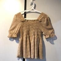 ราคา มือสอง เสื้อเกาหลี จั๊มช่วงอก ลายดอกทิวลิปแดง (5378503823)