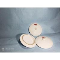 ราคา ฝาครอบถ้วยพอร์ซเลนโบราณของโรงเรียนเก่ากับดอกเบญจมาศดอกไม้ โมติฟ (25567865718)