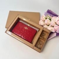 ราคา COACH BOXED CORNER ZIP WRISTLET IN SIGNATURE LEATHER เซ็ตคล้องมือ 1 zip S (24825593699)