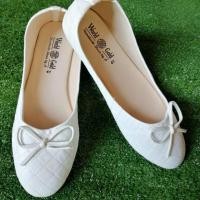 ราคา รองเท้าหุ้มส้น สีขาว คัชชูสีขาว sz.41-44 (2242518933)