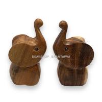 ราคา ช้างไม้จามจุรีแกะสลัก ช้างการ์ตูน (1คู่) ทำจากไม้จามจุรี แกะสลัก (24661229688)