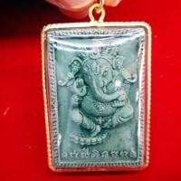 ราคา จี้พระพิฆเนศ “เทพเเห่งความสำเร็จ” เนื้อผงมวลสารมงคลหลังโอม ร่ำรวย รุ่งเรือง (7843851711)