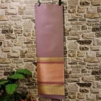 ราคา 98.ผ้าไหมแกมฝ้าย ผ้าทอทั้งผืน ลายการบินไทย สีม่วงอ่อน (26351403493)