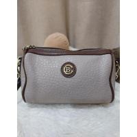 ราคา กระเป๋าสะพายข้างมือสอง ทรงหมอน ขนาด 8 นิ้ว (24820421811)