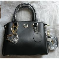 ราคา (แจกโค้ดลดทั้งร้าน) กระเป๋า Pimmy แท้ ทรงกระบอก มาใหม่ ห้อยหัวใจ คล้องแขน สะพายข้างได้ สีดำ (1512707126)