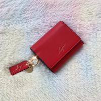 ราคา LYN แท้% กระเป๋าสตางค์ รุ่น PAULINE short wallet ♥️ สีแดง ♥️ มือ 2 (12808909745)