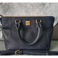 ราคา กระเป๋าถือมือสองยี่ห้อ pierre cardin (11515295328)