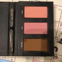 ราคา เปิดดูรูปข้างในก่อน lorac eyeshadow/blush (1029736009)