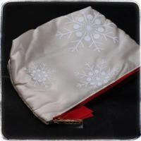 ราคา กระเป๋าเครื่องสำอาง Premium set จาก Clarins (8302261018)