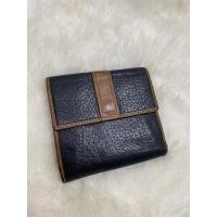ราคา Nina Ricci auth square wallet หนังแท้สีดําและสีน้ําตาล Made in Korea - มือสอง (26138759164)