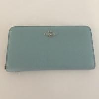 ราคา กระเป๋าสตางค์เเบบซิปใบยาวของยังใหม่มากๆคะของcoachสีฟ้าของเราใช้เองของยังใหม่เลยคะ (7707473563)