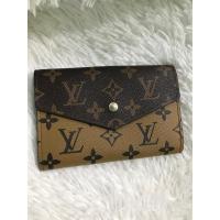 ราคา กระเป๋าสตางค์ใบกลางลายหลุยส์สีน้ำตาล (21781287173)