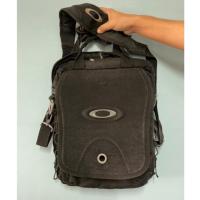 ราคา กระเป๋า oakley สะพายข้าผู้ชาย ของแท้ มือสอง (21689136225)