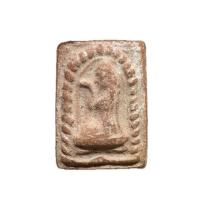 ราคา นางกวัก เนื้อดิน หลวงพ่อกวย องค์ 2 (26085882415)