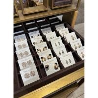 ราคา (พรีออเดอร์) ต่างหู สร้อยคอ สร้อยข้อมือ Tory Burch ของแท้จากช้อปอเมริกา (41160216683)