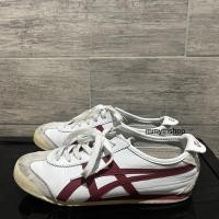 ราคา รองเท้าผ้าใบ onitsuka tiger แท้ (มือ2สภาพดีมากก) ขนาด 24.5 cm | US 6 | UK 39 (20763667908)