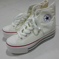 ราคา รองเท้าผ้าใบส้นตึก made in korea (11017443)