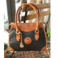 ราคา Dooney&Bourke แท้ 100% กระเป๋าน้องเป็ดมือสองหนังแท้ราคาsalesถูกกว่าที่อื่นแน่นอน (9512236774)