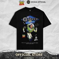 ราคา เสื้อยืด Disney Toy StoryTM-081 ของแท้ (Buzz Lightyear Toy Story Black/Front Silk Mesh Printing) (27229569469)