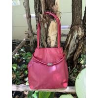 ราคา Next Millennium Tribes Ssamzie (used) กระเป๋าสะพาย 150.- (24545703081)