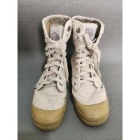 ราคา รองเท้าPalladium รองเท้าPalladium ไซส์ 38 ยาว 24 ซม.สภาพพร้อมใช้ ใส่ลุยๆ หนาวนี้ได้เลย สีขาวเทา made in Thailand. (24050087249)