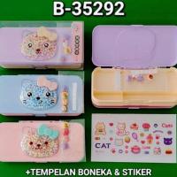 ราคา กล่องดินสอ 2 ชั้น สวัสดี คิตตี้ พร้อมของเล่นลูกก๊อก สติ๊กเกอร์ตุ๊กตา+สติ๊กเกอร์ / กล่องดินสอคิตตี้ พร้อมลูกก๊อก สติ๊กเกอร์ตุ๊กตา+สติ๊กเกอ (25247239662)