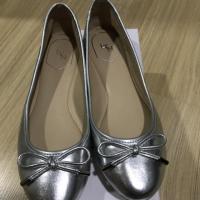 ราคา Lyn ของใหม่ size 37 พร้อมกล่อง (1304882616)
