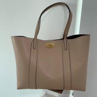 ราคา Mulberry Bayswater Tote สี Rosewater (used) (25679685313)