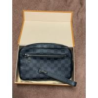 ราคา louis vuitton kasai clutch lv kasai clutch (27264668077)