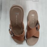 ราคา POLO RALPH HOUSE RT 101 รองเท้าแตะผู้หญิง CAMEL (43055734345)