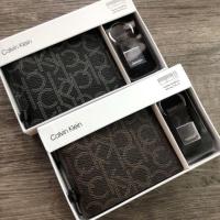 ราคา กระเป๋า Calvin Klein Leather Bookfold with Key Fob Set กระเป๋าสตางค์ใบสั้น (1472130248)